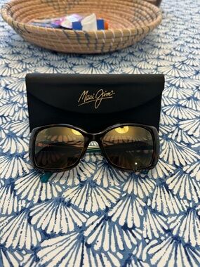 Maui Jim Women’s Orchid Polarized Sunglasses in Tortoise with Peacock